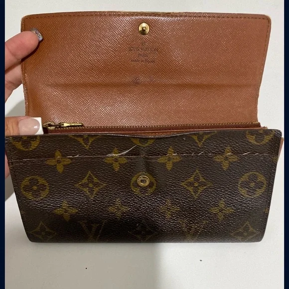 Louis Vuitton Brown Monogram Wallet - Picture 3 of 9